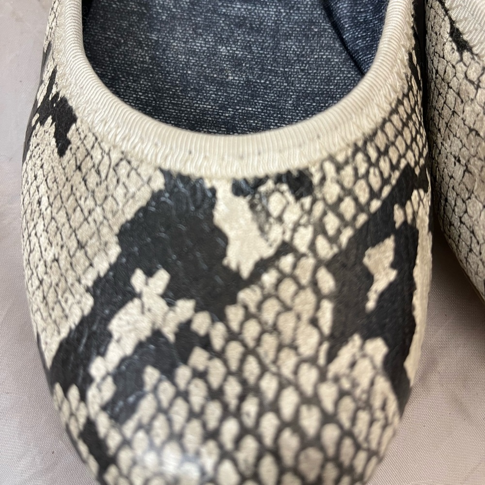 Dr Scholls No Chill Size 7 Brown Snake Print Slip On Be Free Comfort Shoe - Picture 8 of 11